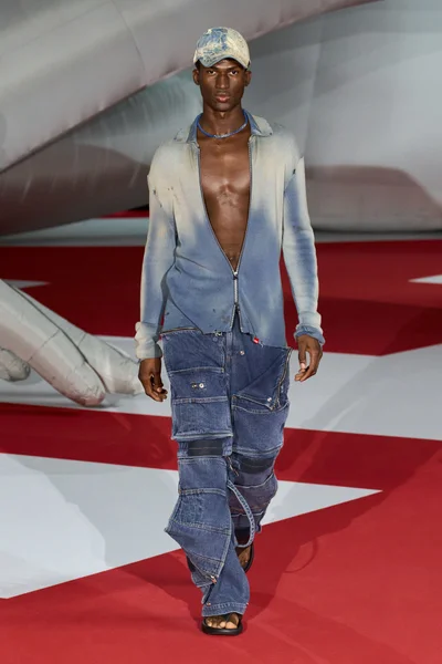 Look 11